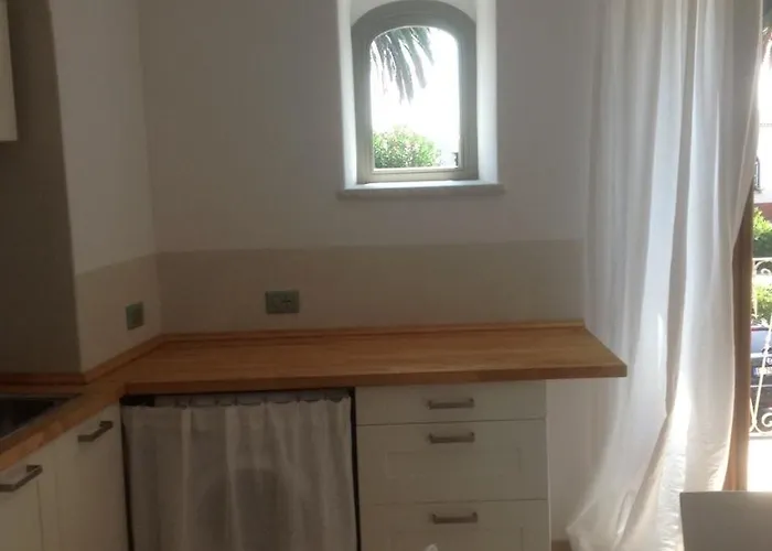 Con Balcone Fronte Mare Appartamento Noli