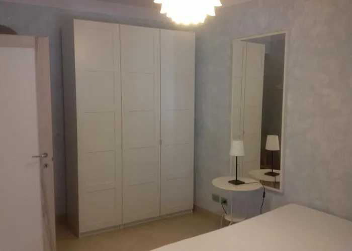 Con Balcone Fronte Mare *