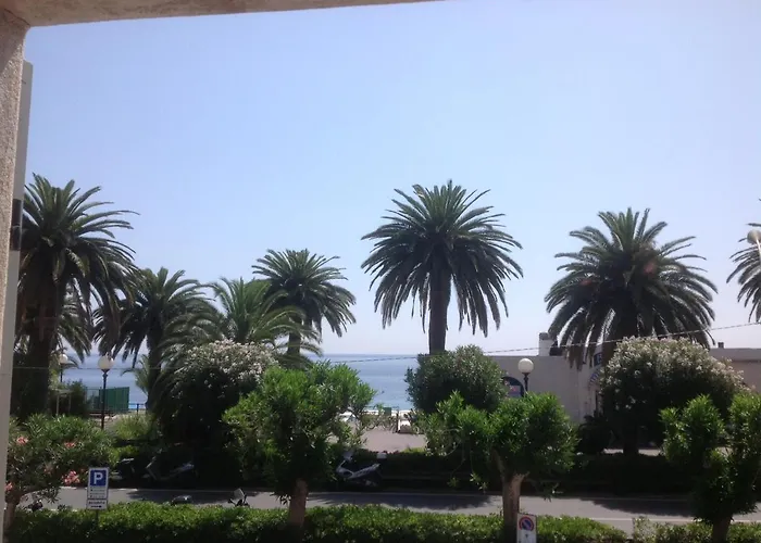 Appartement Con Balcone Fronte Mare